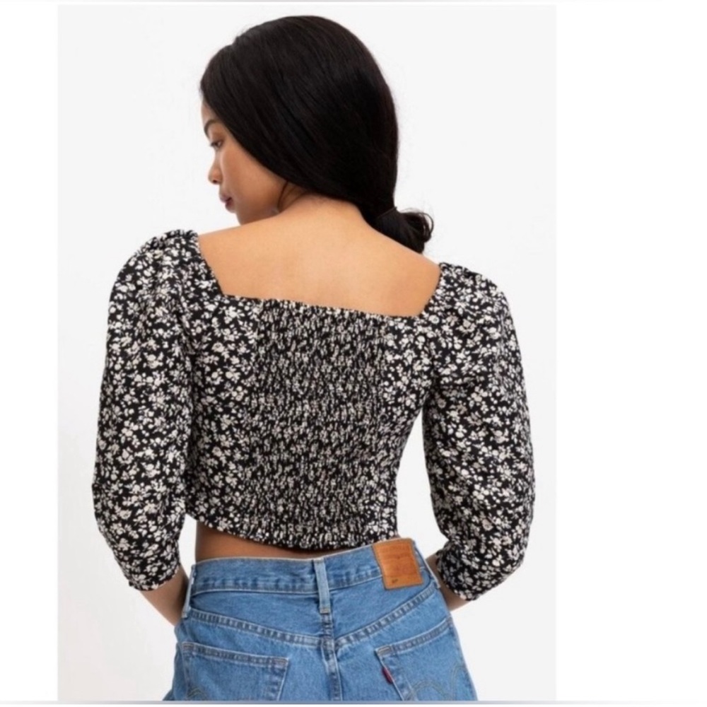 Levi’s NWT Black Floral The Statement Blouse Peasant - Picture 7 of 9